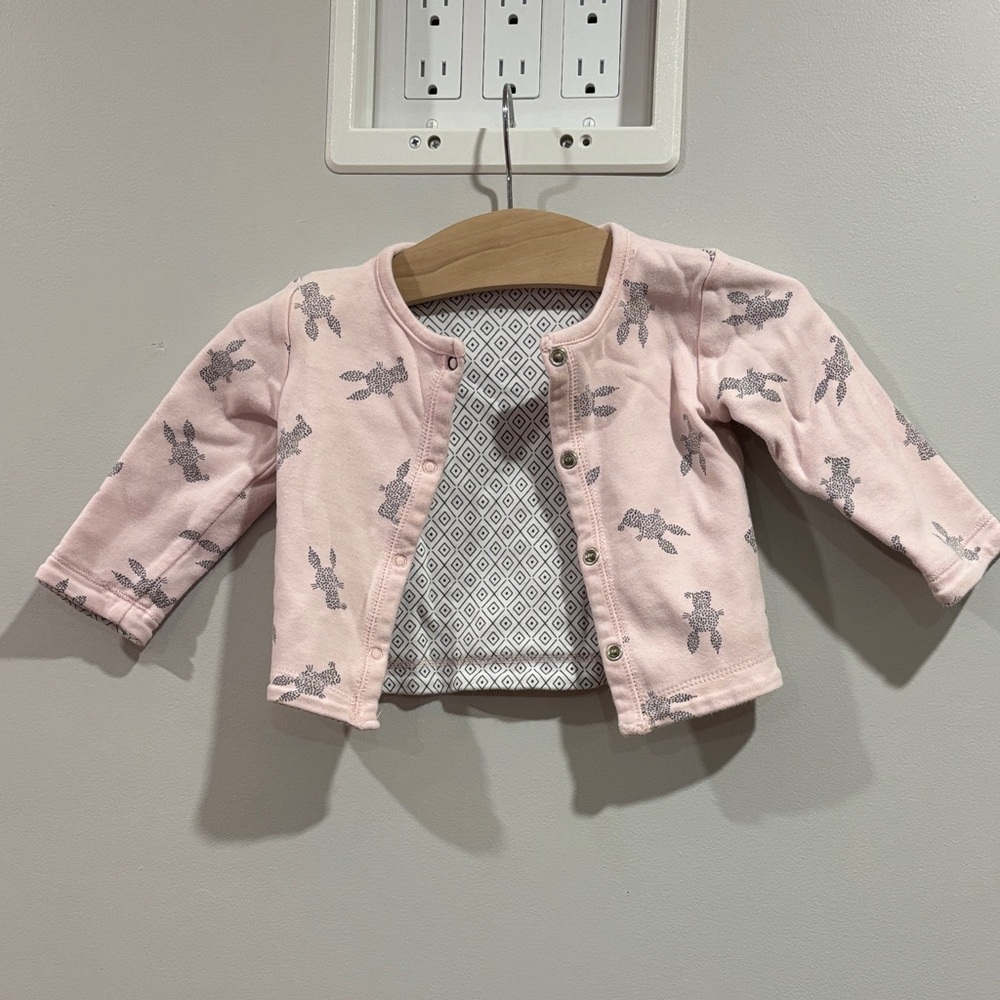 ✨ 5/$10 ✨ Zara Pink Button Down Shirt with Gray Bunny Print